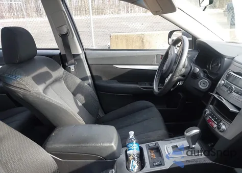 2010 Subaru Legacy 2.5I Premium z USA, uszkodzony, nr VIN 4S3BMBH68A3212985